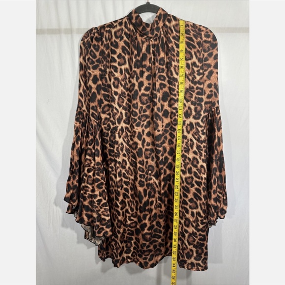NWT Chloe Kristyn [ Small ] Satin Bell Sleeve Mini Dress in Leopard Animal Print - Picture 4 of 14